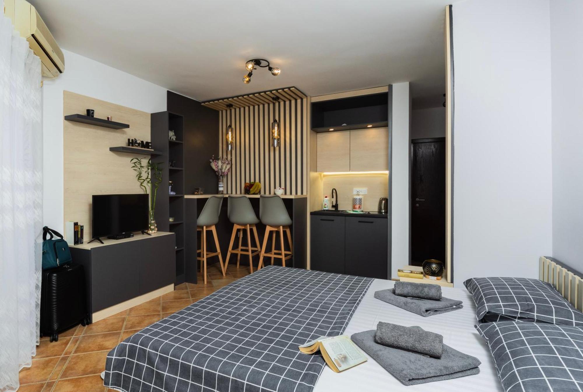 Adzic Apartments Budua Esterno foto