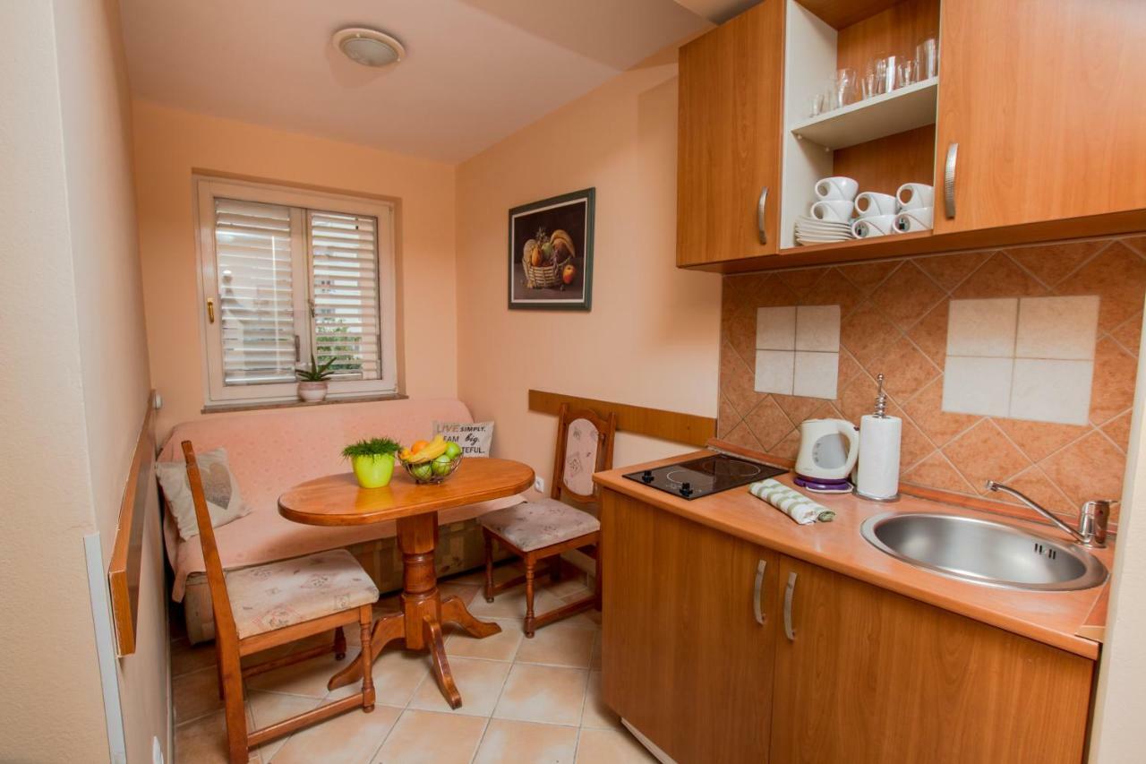 Adzic Apartments Budua Esterno foto