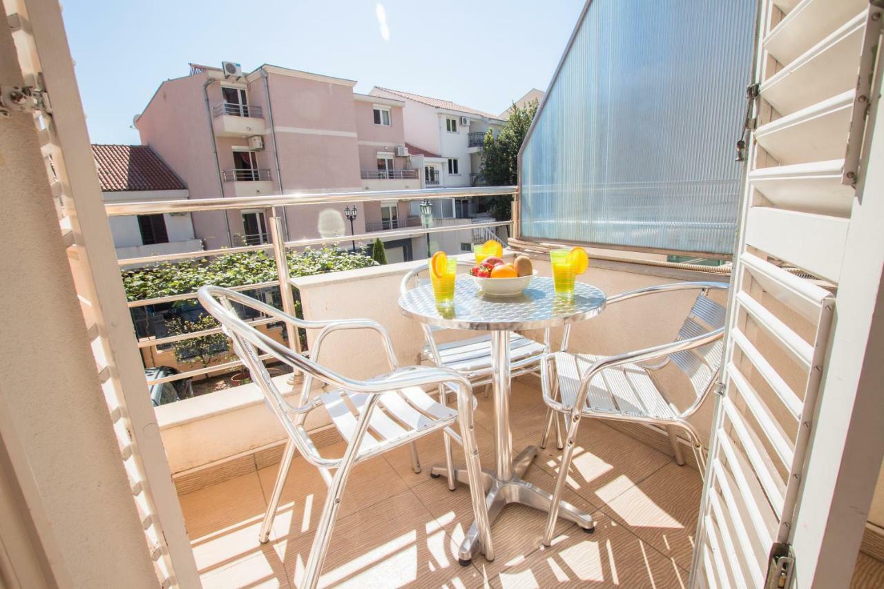 Adzic Apartments Budua Esterno foto