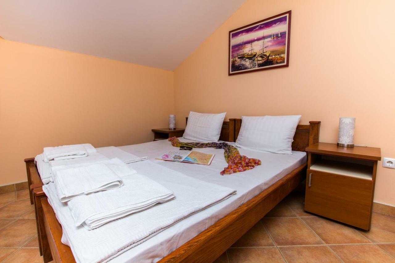 Adzic Apartments Budua Esterno foto