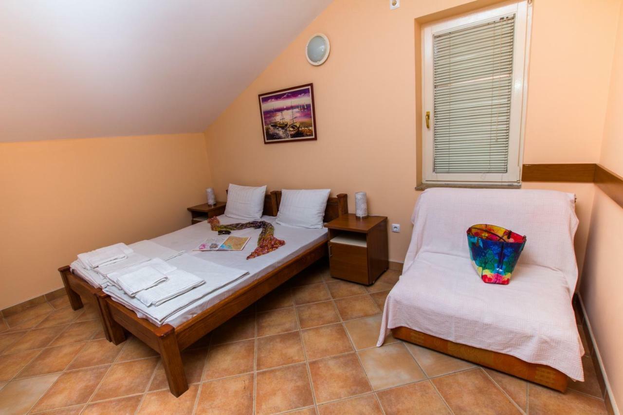 Adzic Apartments Budua Esterno foto